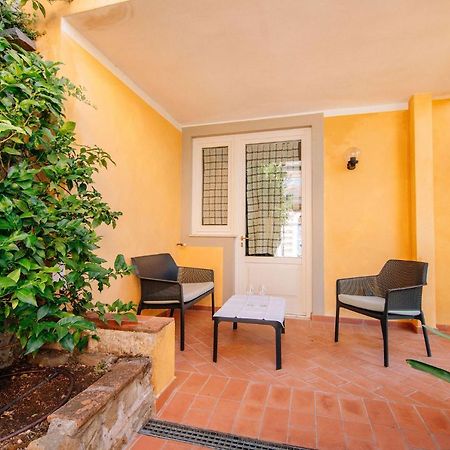 Holiday Home Il Borgo Degli Agrumi Uzzano Exterior foto